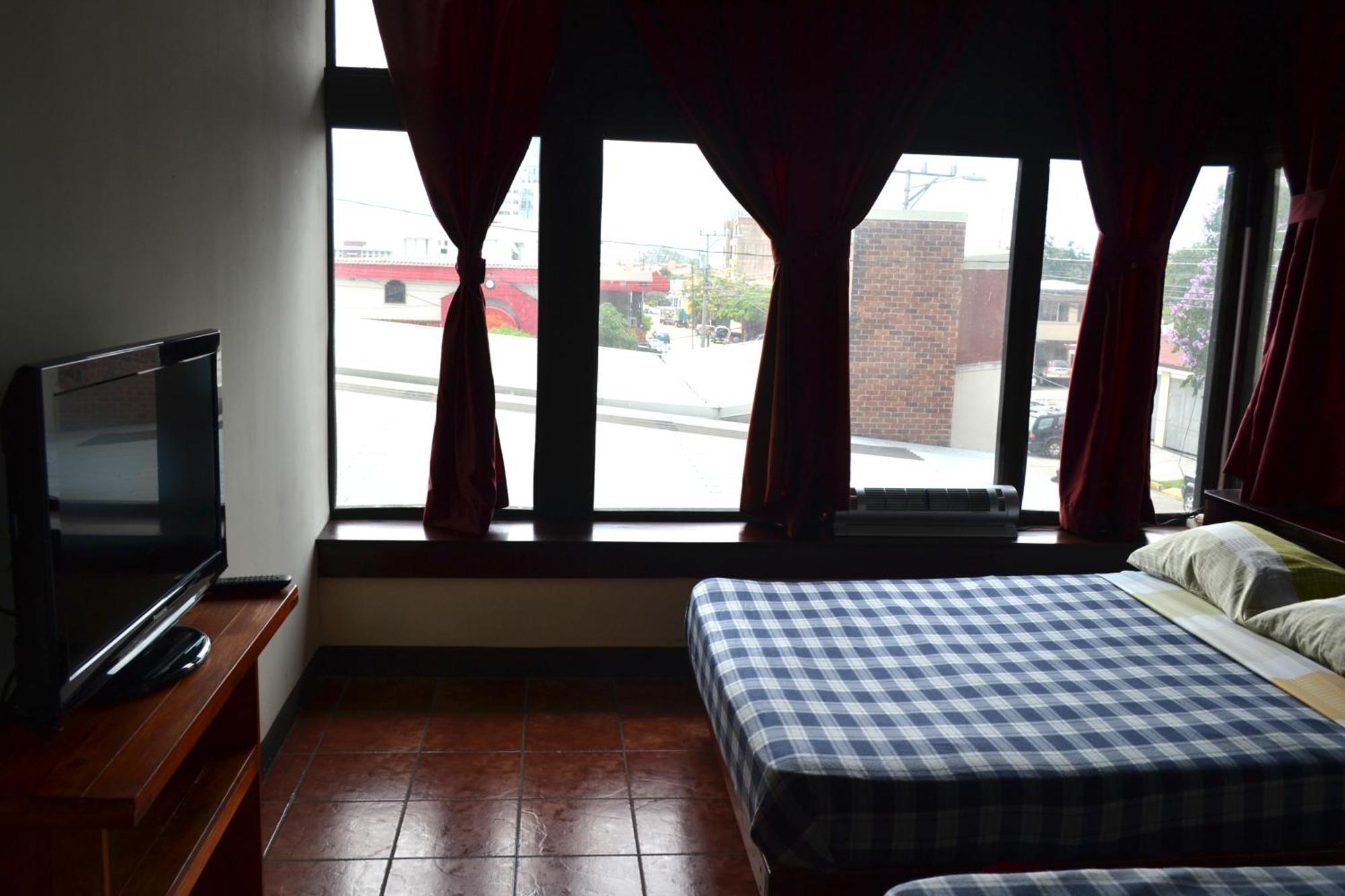 Columbus Hotel