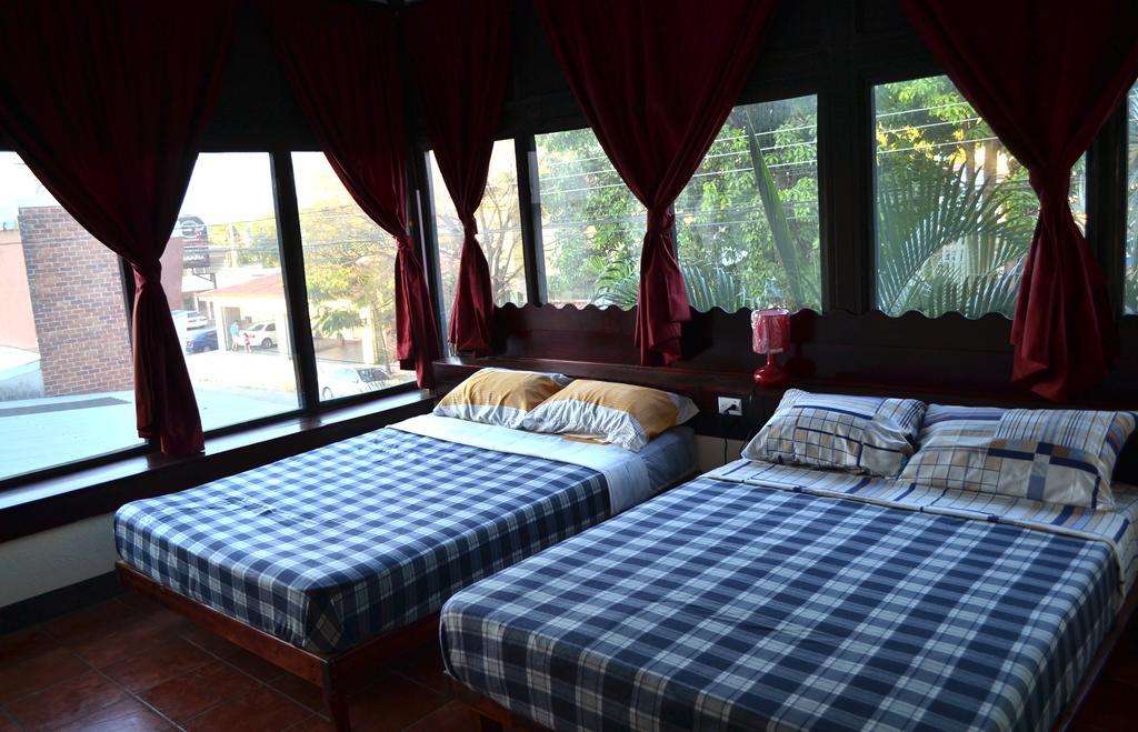 Columbus Hotel 2*